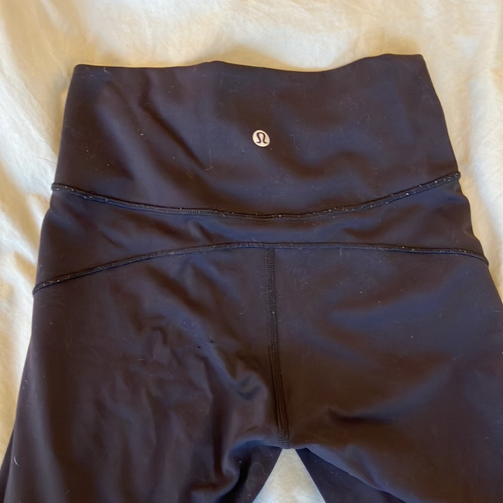 LAST CHANCE: LULULEMON BLACK LEGGINGS